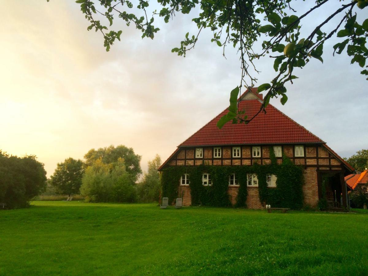 Landhaus Schoenhof Feldberger Seenlandschaft ภายนอก รูปภาพ